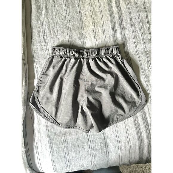 Nike Gray lined running shorts size small - Picture 5 of 8